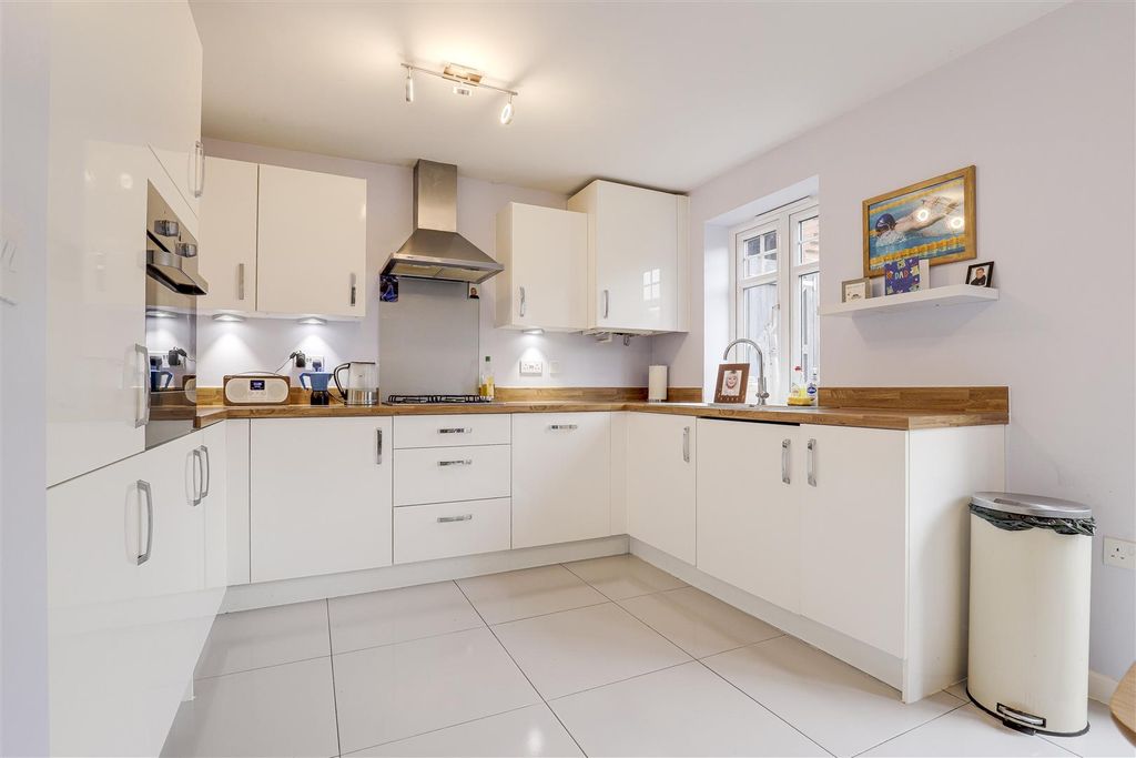 Property photo 3 of 15 05.Jpg