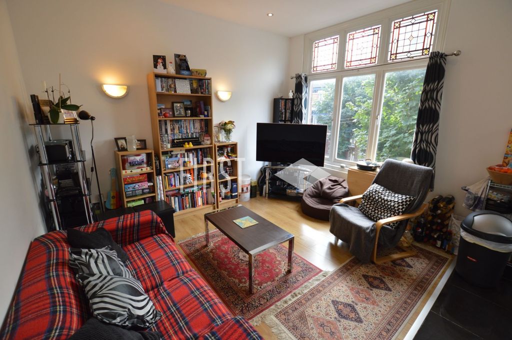 Property photo 2 of 4 Photo 4