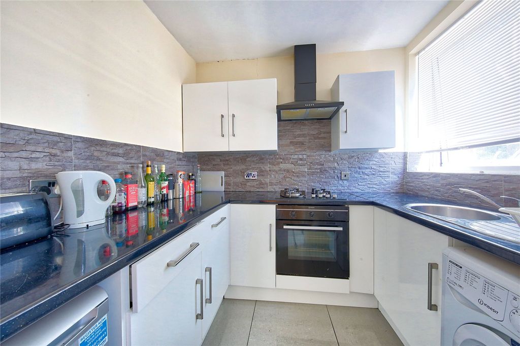 Property photo 2 of 9 Picture No. 07