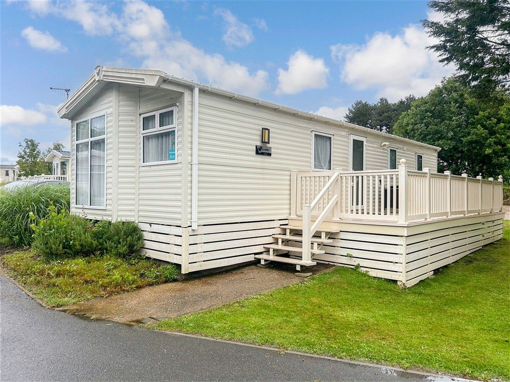 Property photo 1 of 7 Front*