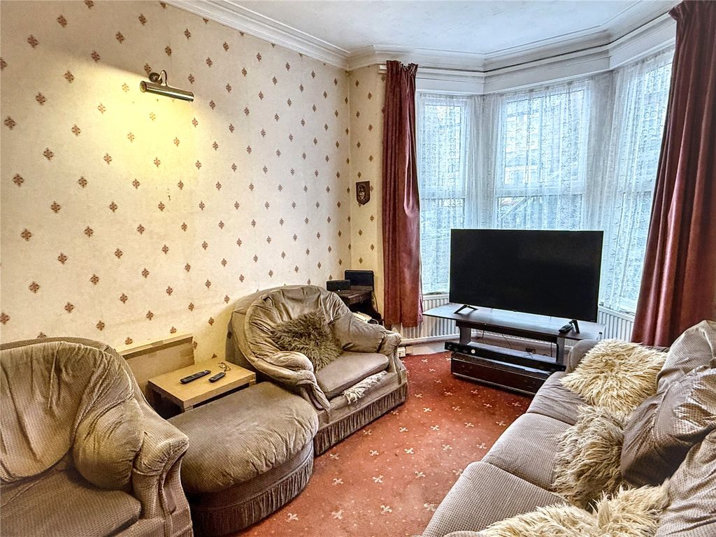 Property photo 2 of 15 Picture No. 06