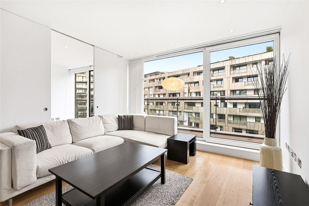 Property photo 2 of 17 Picture No. 05