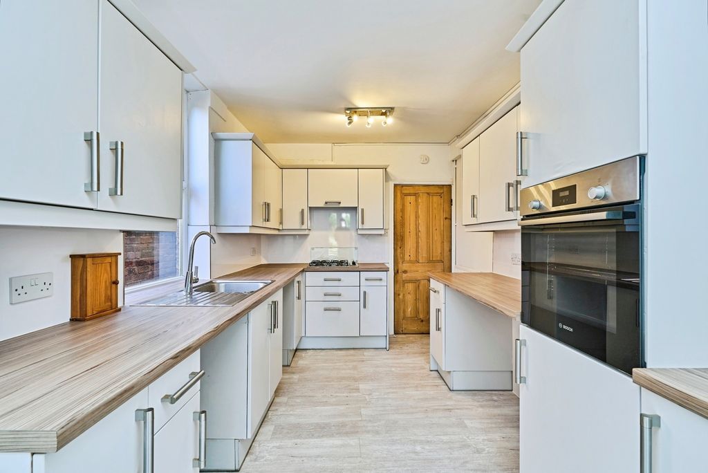 Property photo 2 of 20 Pbox-Img.Jpg