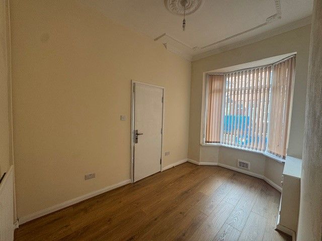 Property photo 2 of 8 Living Room