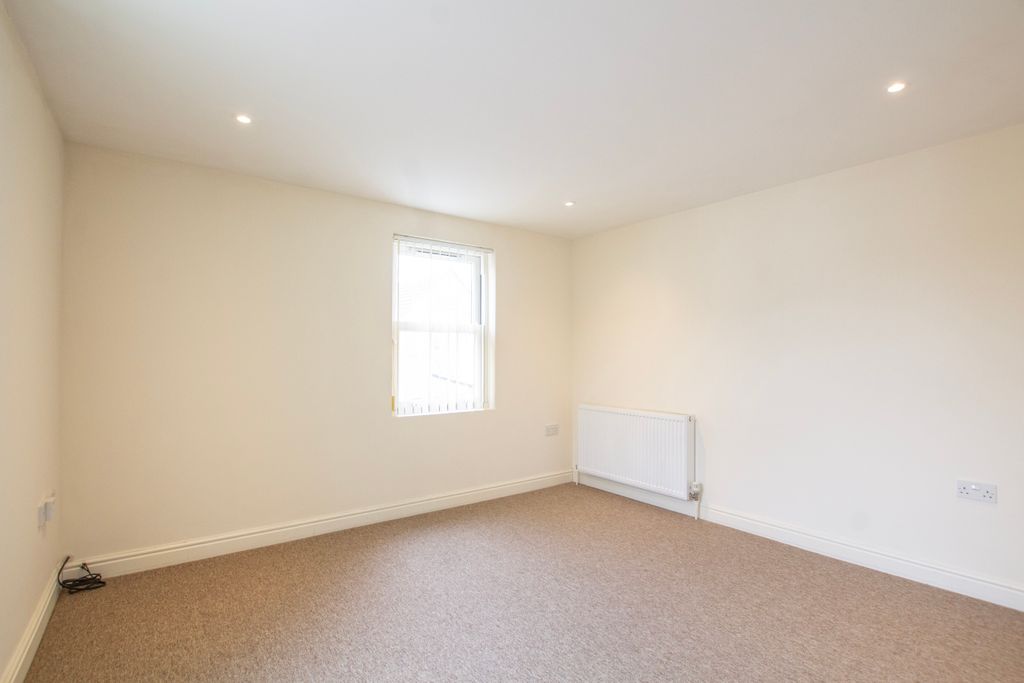 Property photo 3 of 12 Living Room