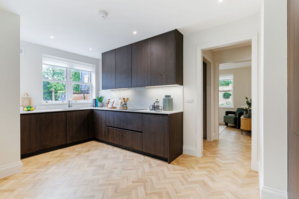 Property photo 3 of 12 Show Home Indicative