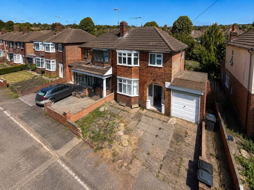 Property photo 1 of 16 22c93446-5F1d-4051-Ac7E-7c5ba0d492B4