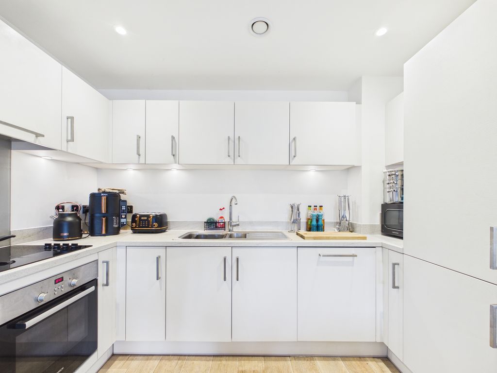 Property photo 2 of 25