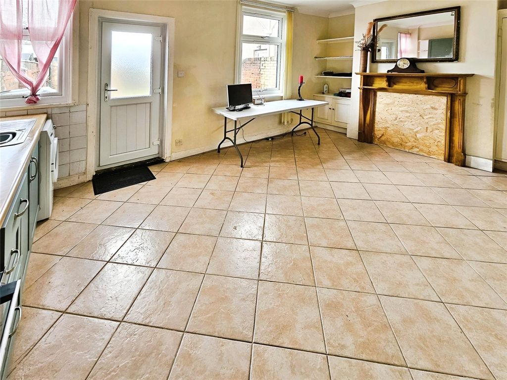 Property photo 3 of 14 Picture No. 11