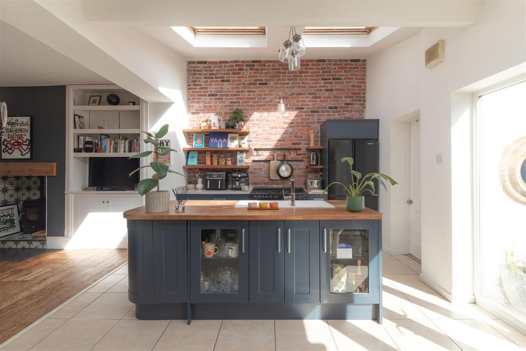 Property photo 3 of 32 Edit-3782.Jpg