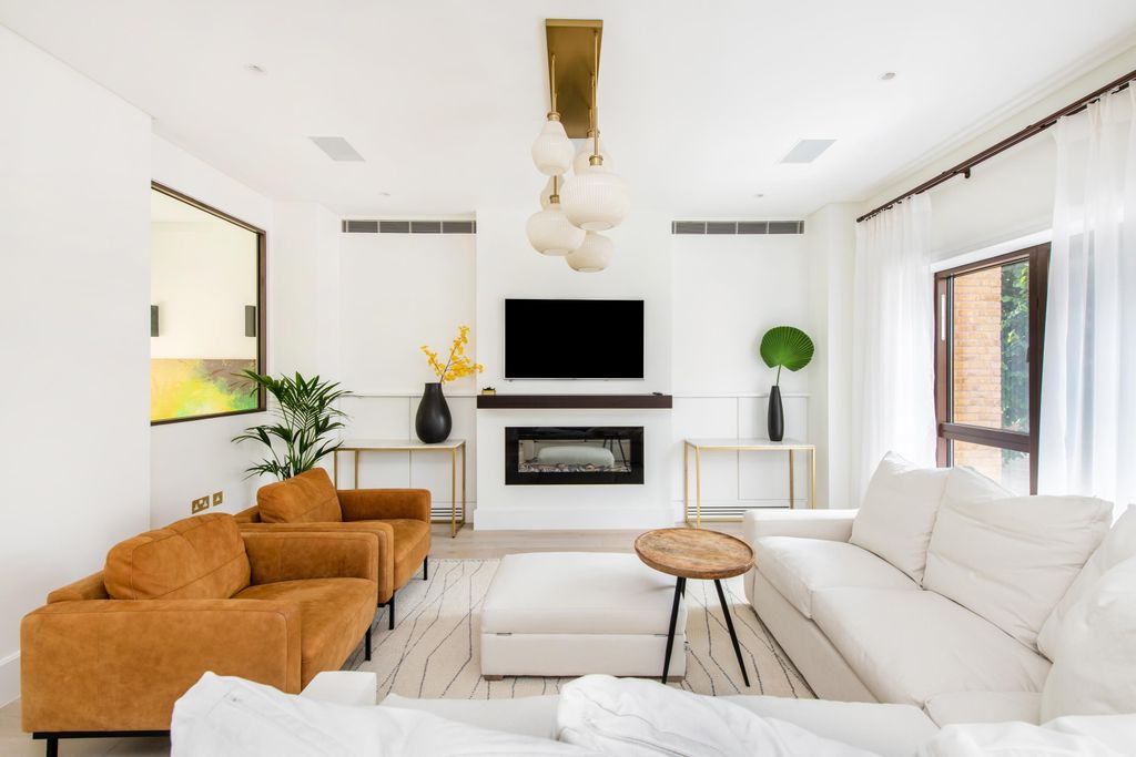 Property photo 1 of 15 Image