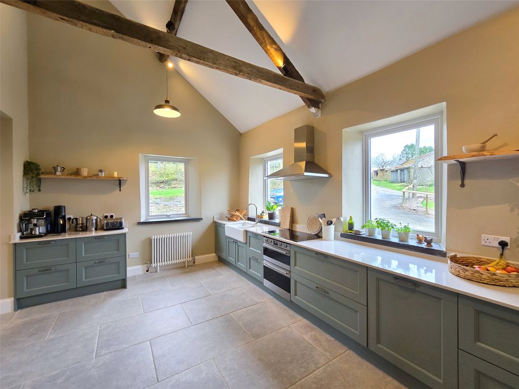 Property photo 2 of 28 Picture No. 02
