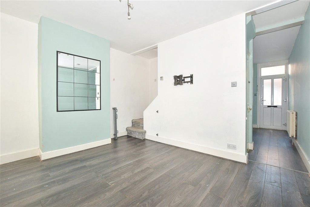 Property photo 1 of 8 Dining Area