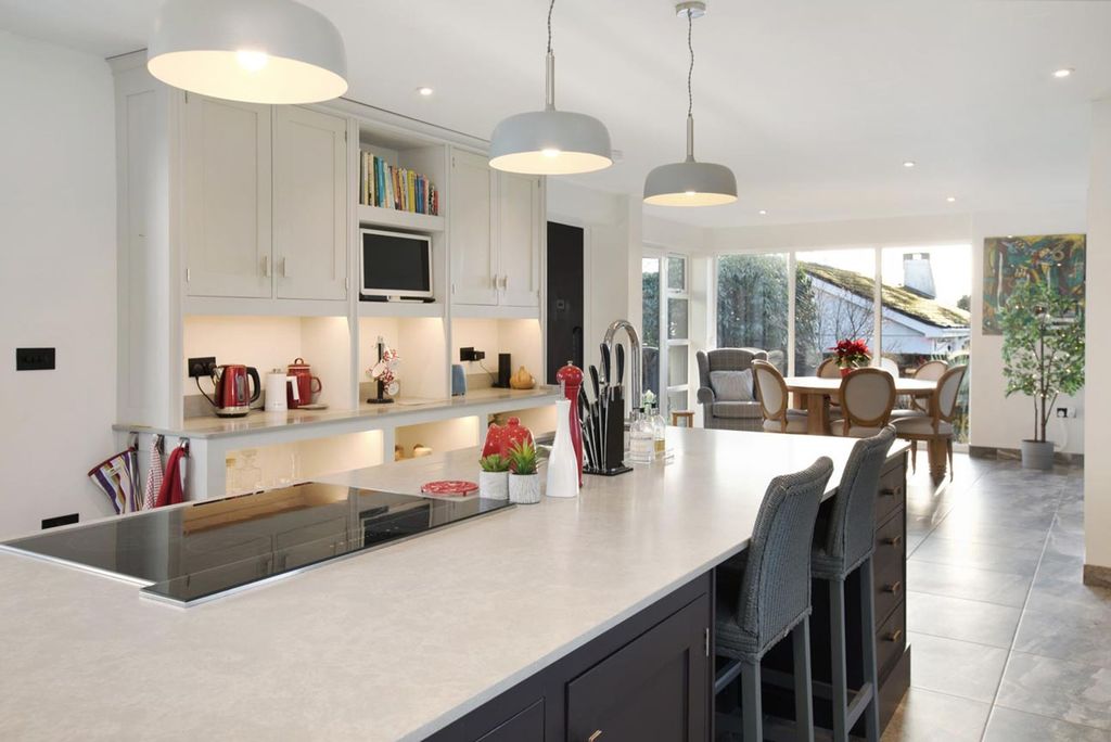 Property photo 1 of 27