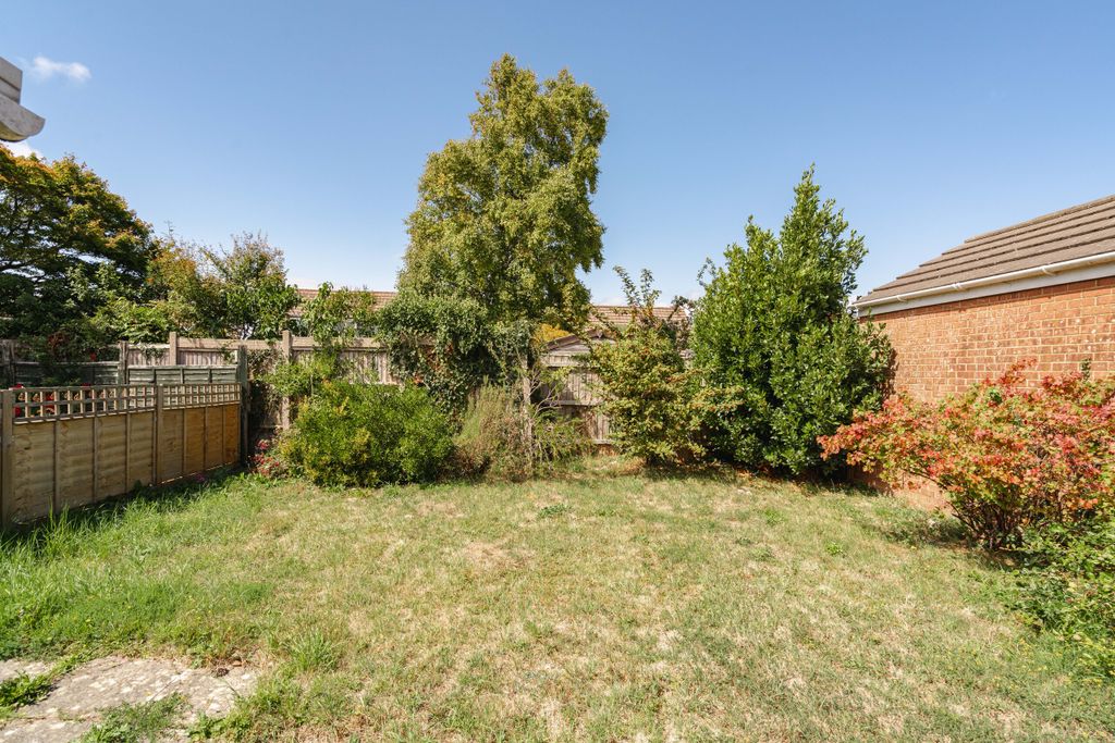 Property photo 2 of 16 14