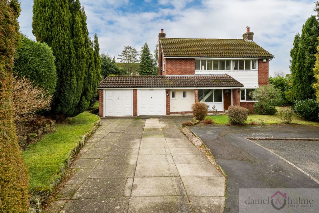 Property photo 1 of 40 11 Spinney Close Endon-3
