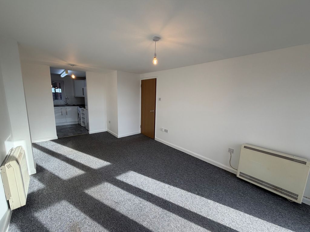 Property photo 3 of 8 Image
