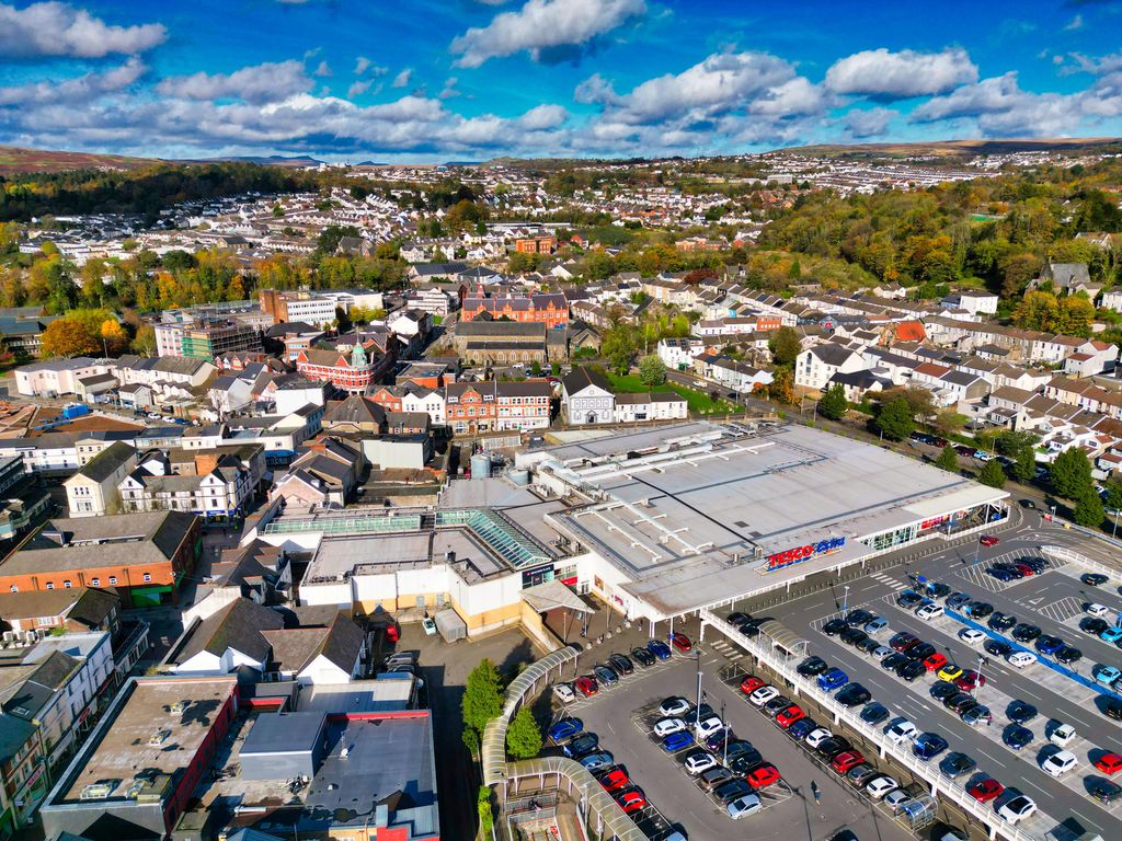 Property photo 2 of 3