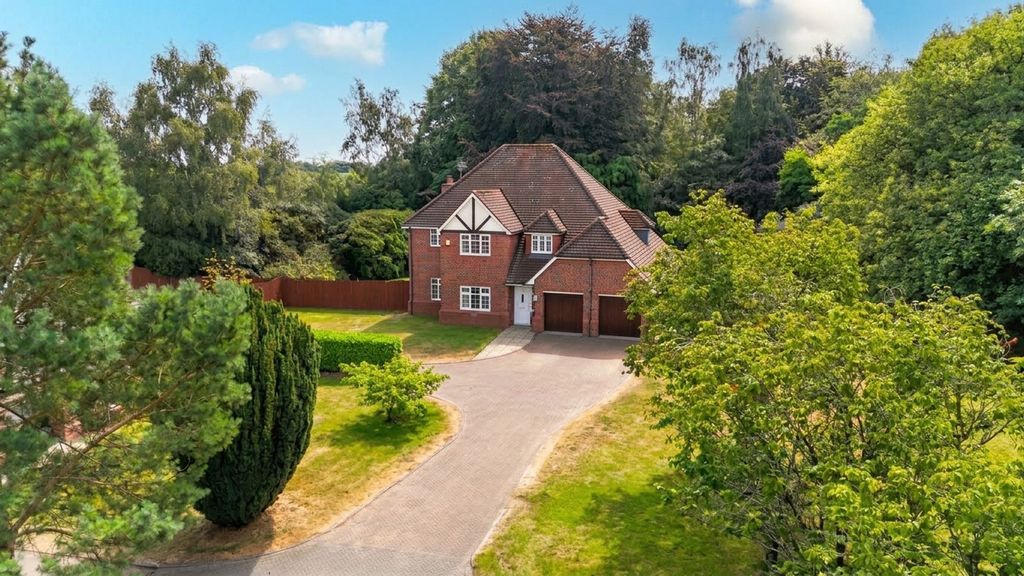 Property photo 1 of 51