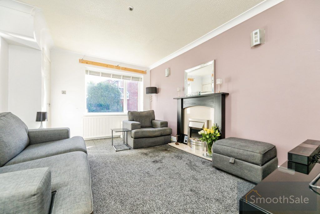 Property photo 3 of 27