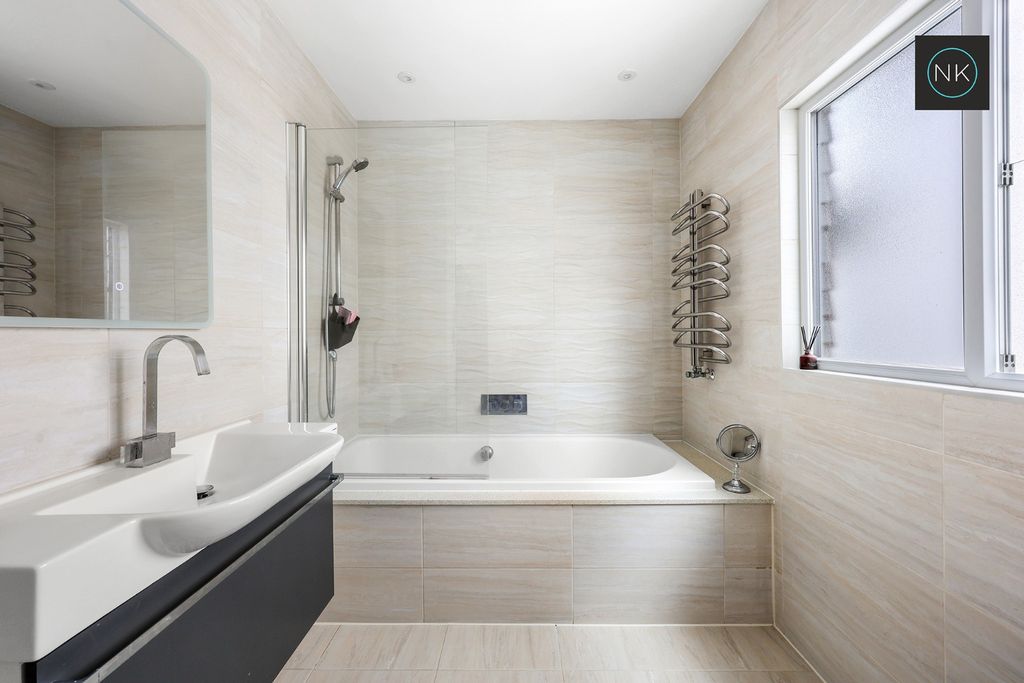 Property photo 3 of 30 5141704