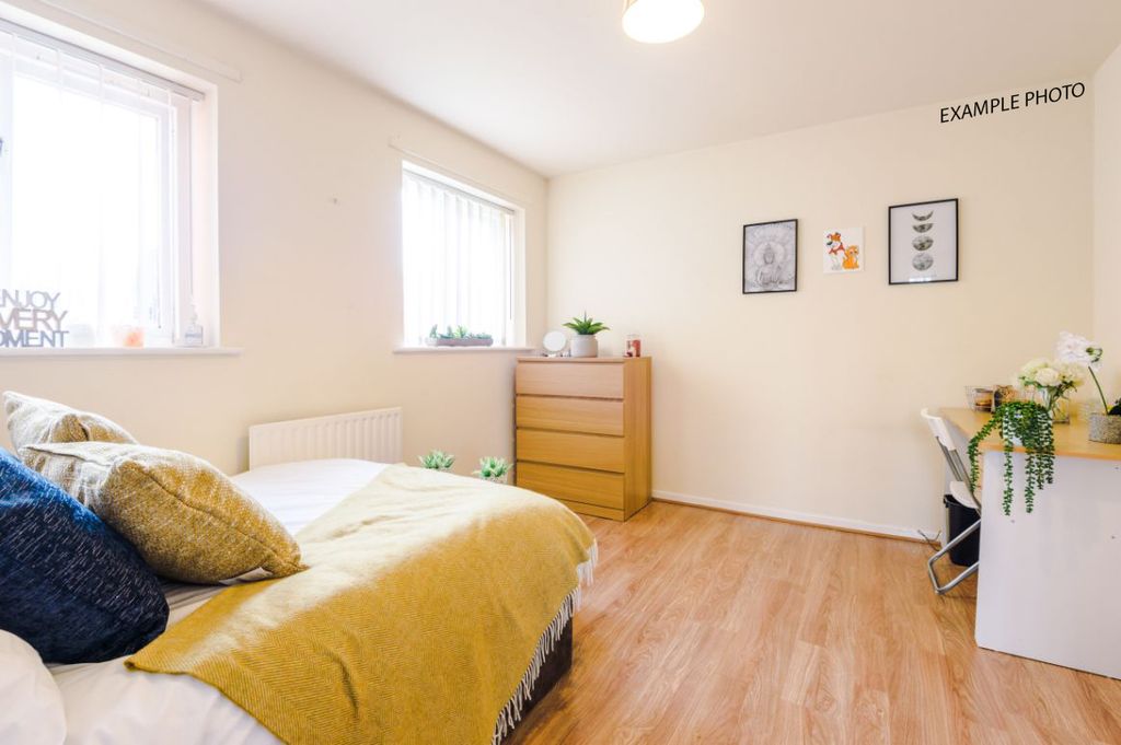 Property photo 3 of 11 Example Bedroom