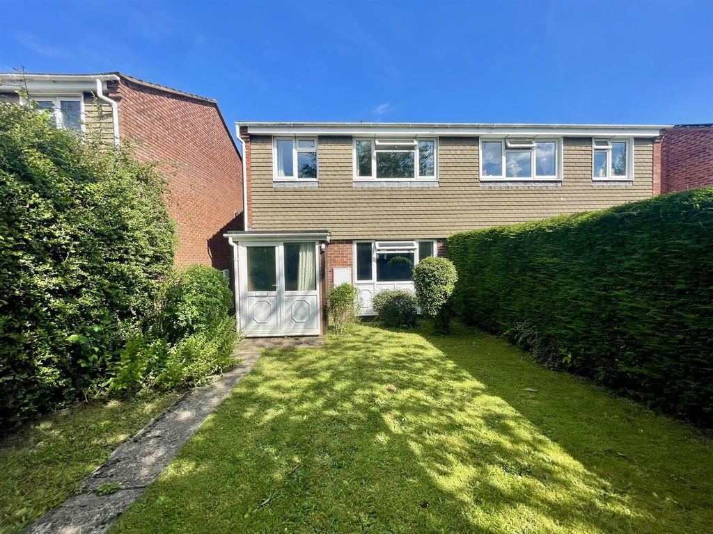 Property photo 1 of 17 Front Aspect