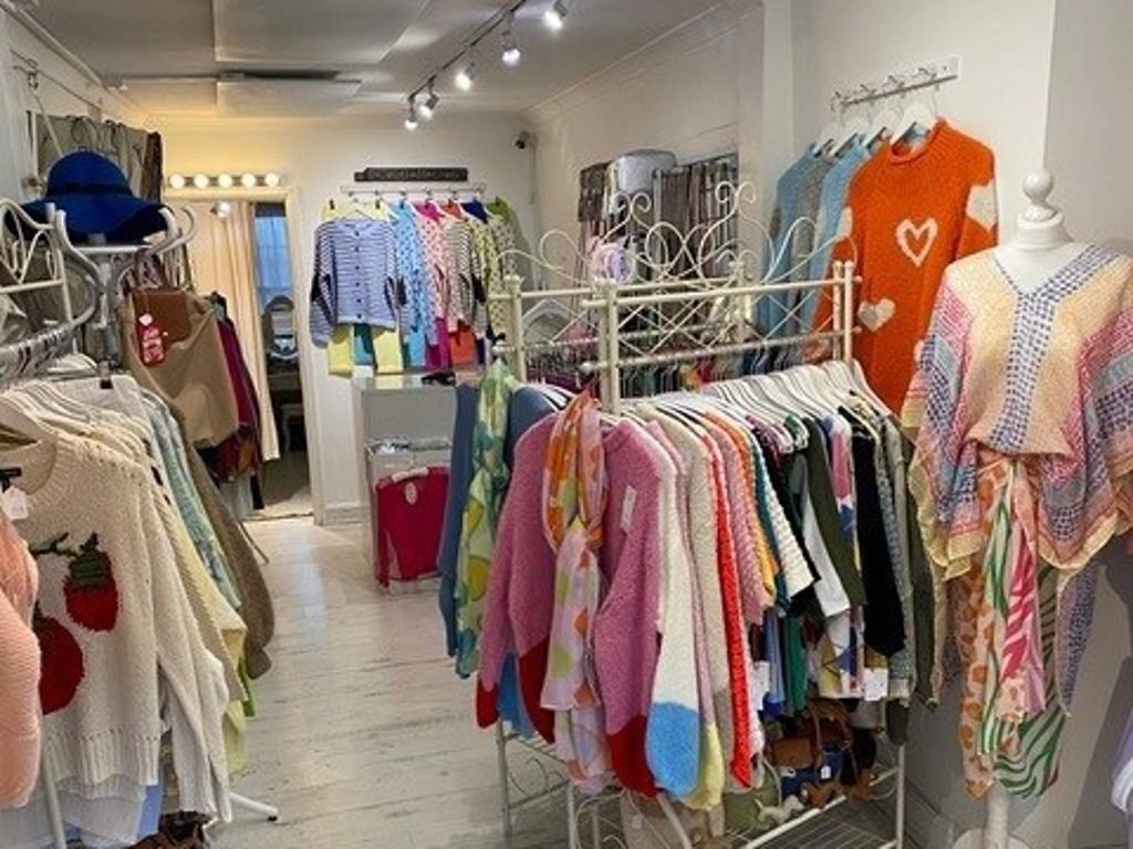 Property photo 2 of 12 Photo 24