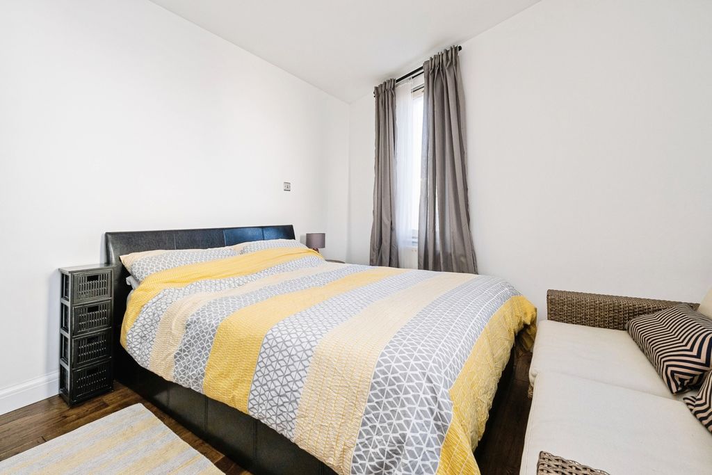 Property photo 2 of 15 Photo