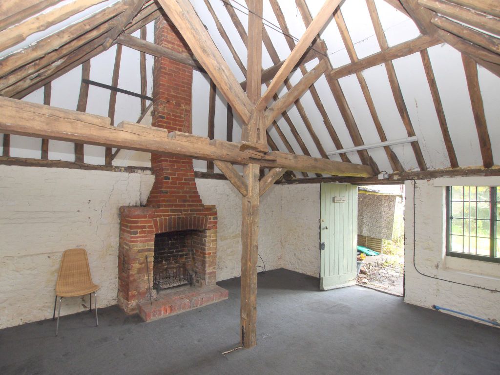 Property photo 3 of 9 Photograph 3