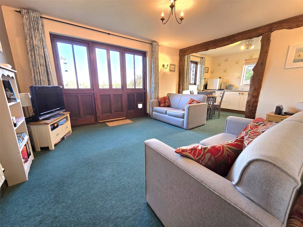 Property photo 3 of 15 3 - Picture No. 19