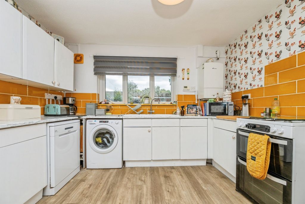 Property photo 3 of 16