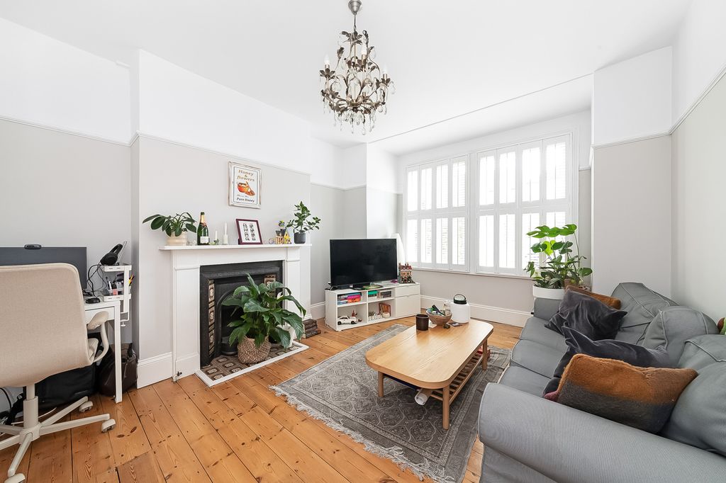 Property photo 2 of 14