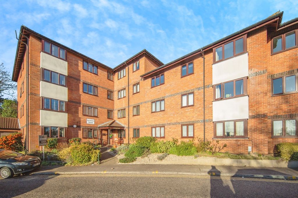 Property photo 1 of 14