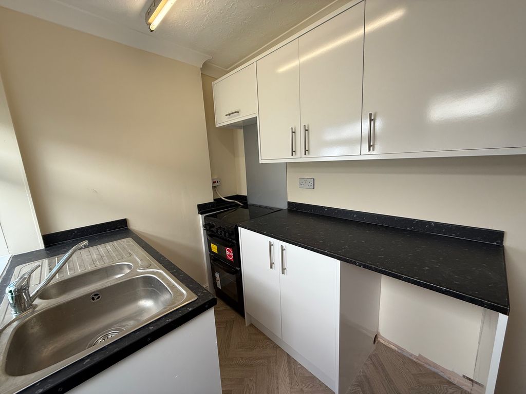 Property photo 3 of 9 Img_0474