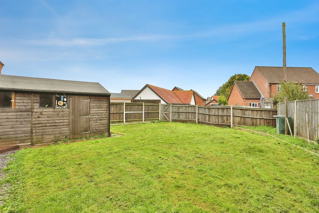 Property photo 3 of 16