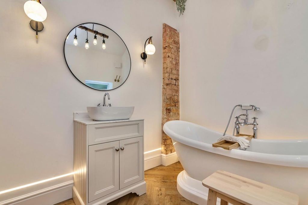 Property photo 1 of 16 Pdm Estates Mapperley Park Drive