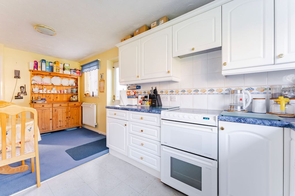 Property photo 3 of 25