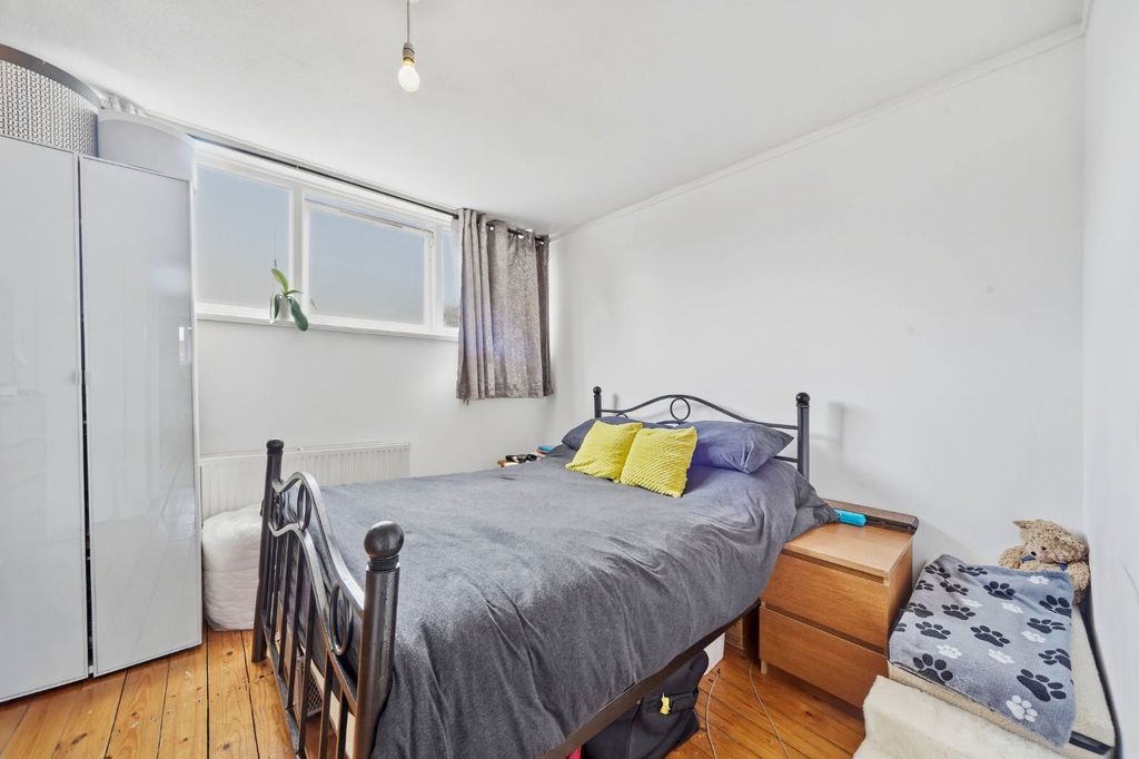 Property photo 2 of 12 Picture No. 05