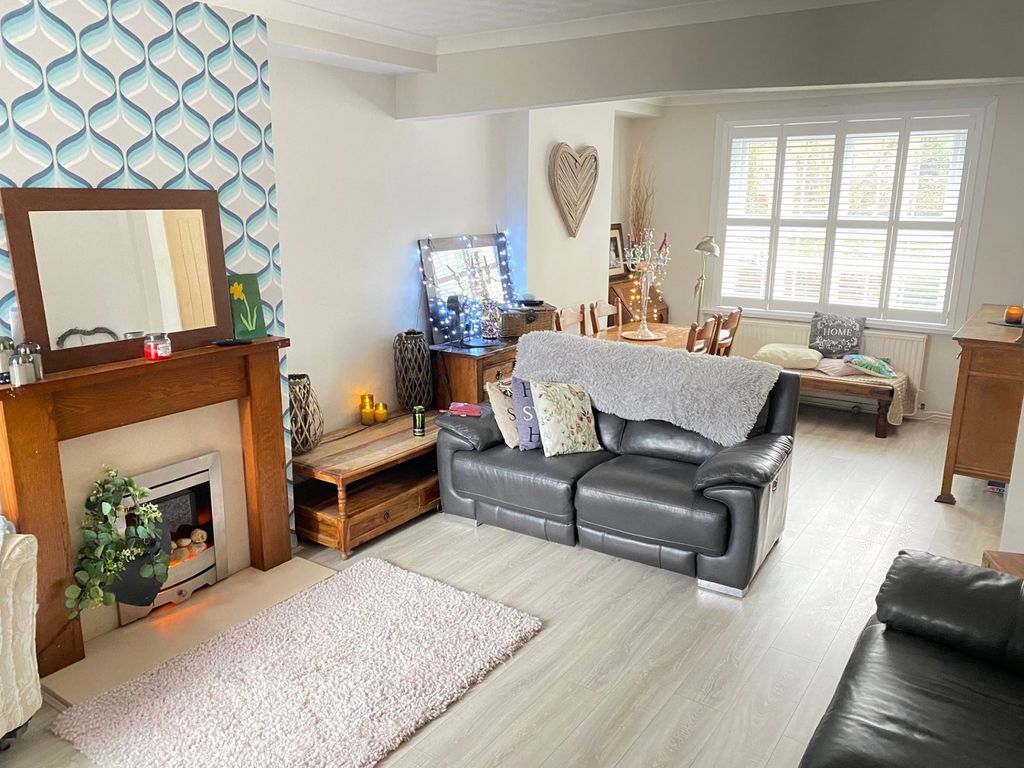 Property photo 2 of 11 Not Specified