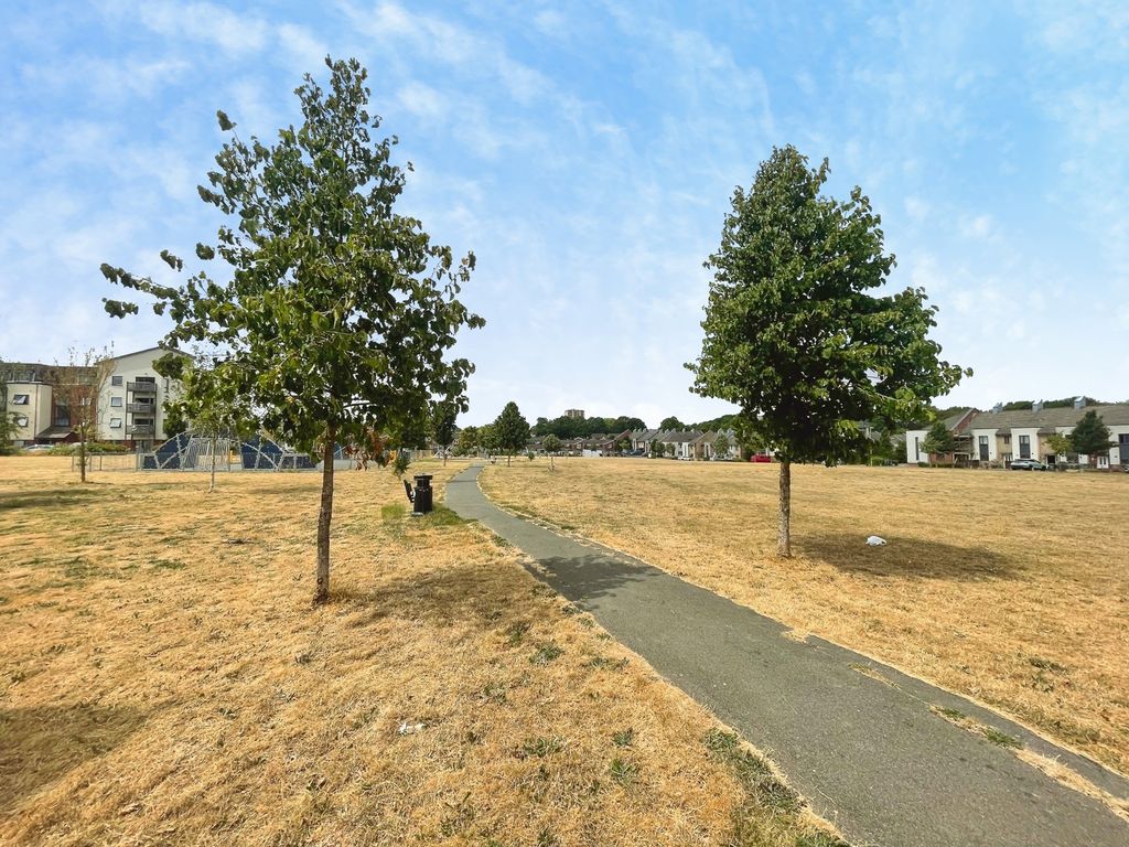 Property photo 3 of 12 Pbox-Img.Jpg