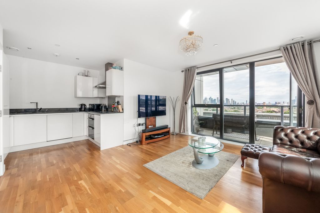 Property photo 2 of 13