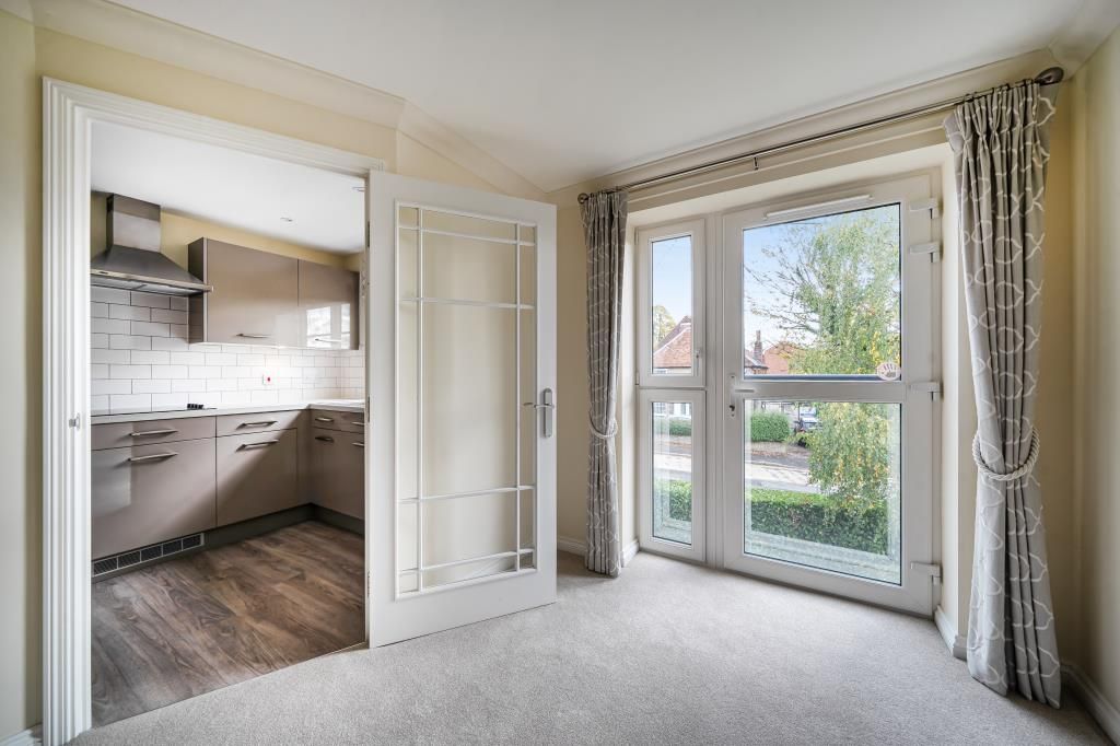 Property photo 2 of 19 Kitchen