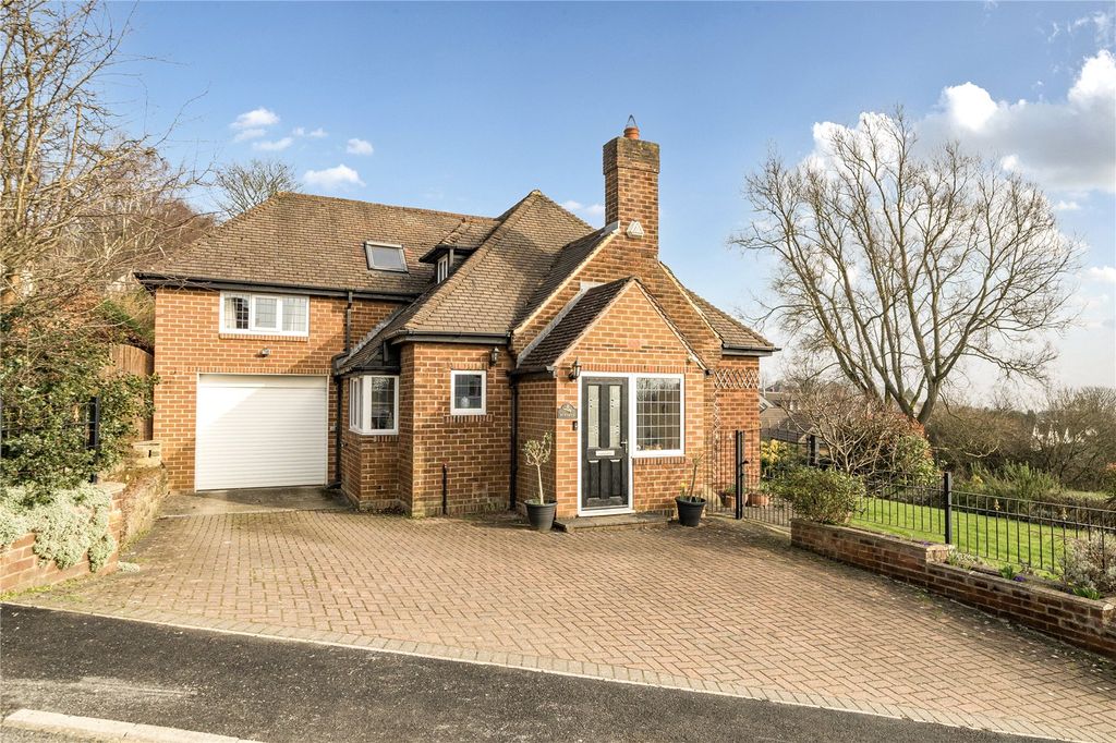Property photo 1 of 33 Picture No. 02