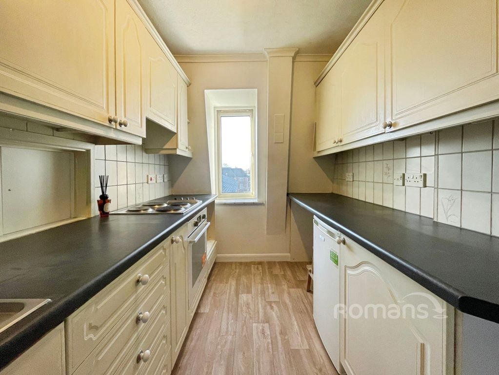 Property photo 3 of 11 Pbox-Img.Jpeg