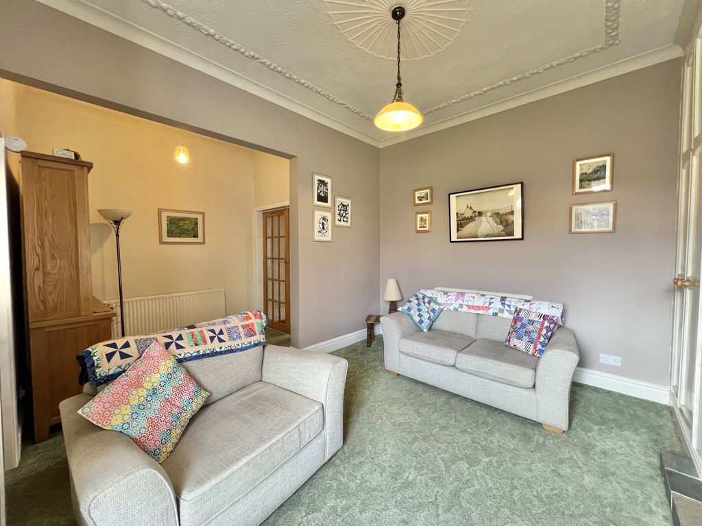 Property photo 3 of 21