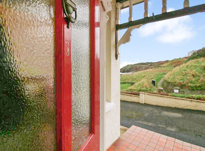 Property photo 2 of 39 Westbourne