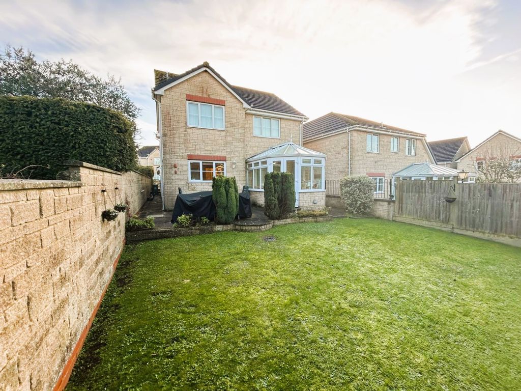 Property photo 2 of 16 Garden