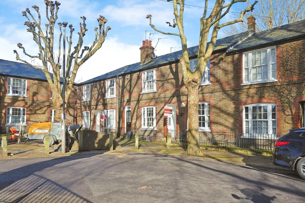 Property photo 1 of 18 Pbox-Img.Jpg