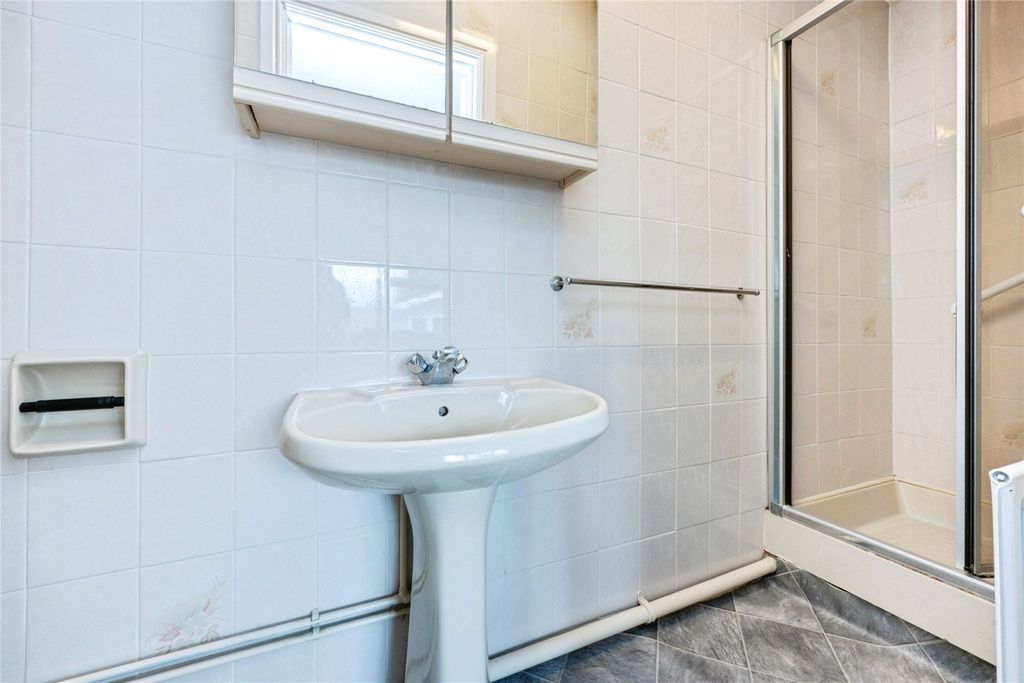 Additional image 19 of 3 bed bungalow for salePoplar Close, Leighton Buzzard, Bedfordshire LU7